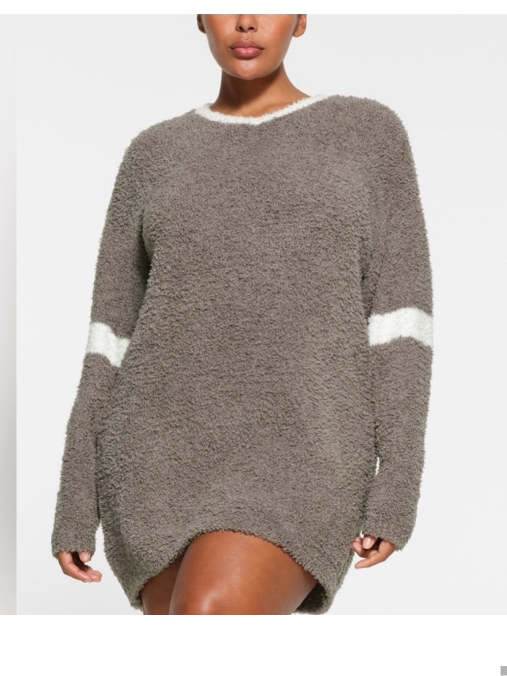Woman’s SKIMS Cozy Knit V-neck mini dress long sleeve